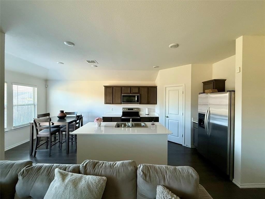 3014 Saddleback Way - Photo 3 of 16