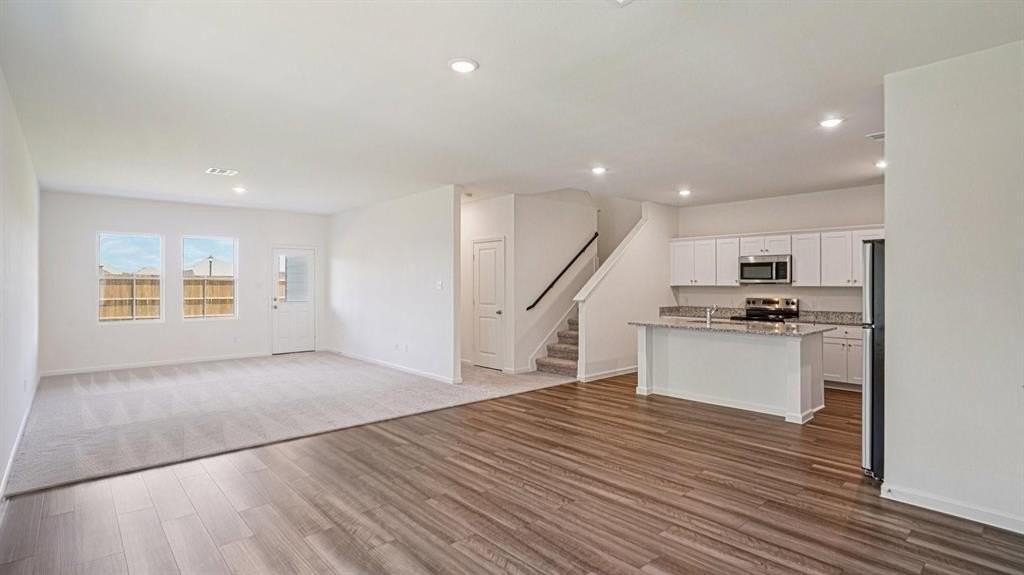 6076 Mojave Dr - Photo 6 of 12