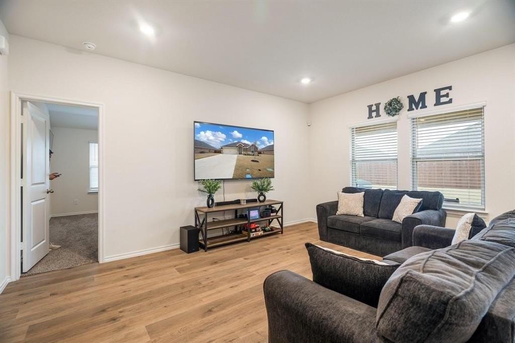 1620 Knoll Crest Dr - Photo 6 of 26