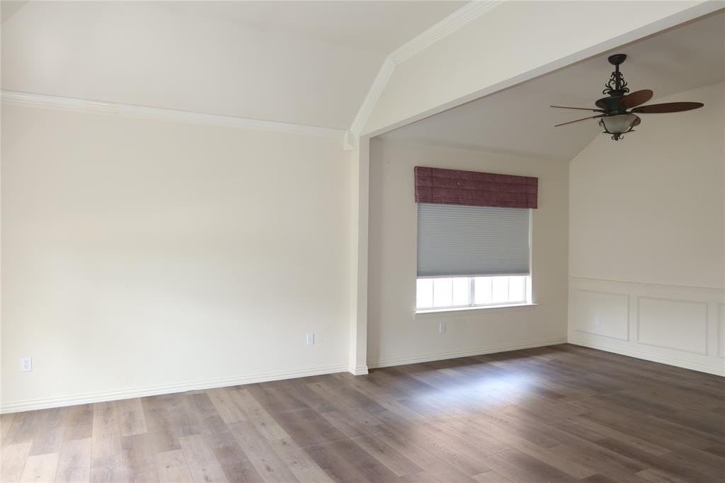 2816 Kings Gate Dr - Photo 3 of 18