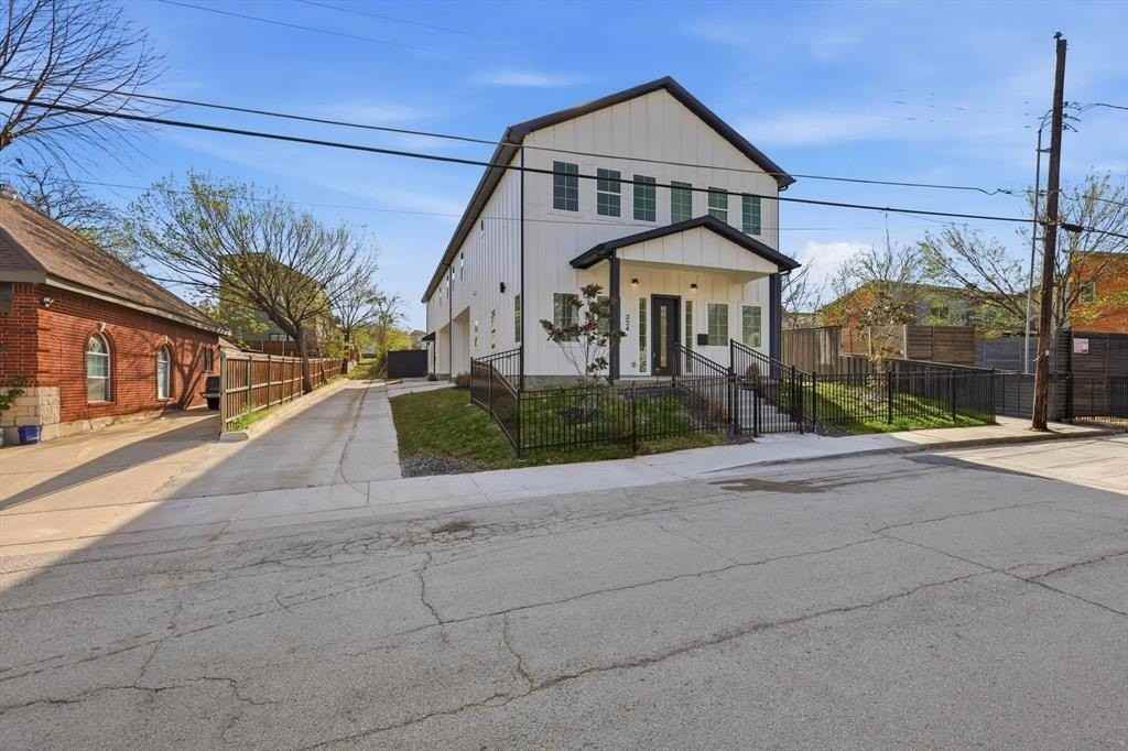 324 N Patton Ave - Photo 2 of 32