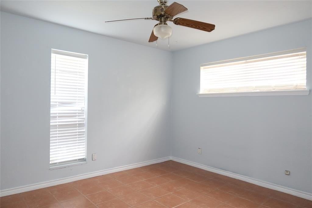 3310 O Henry Dr - Photo 6 of 13