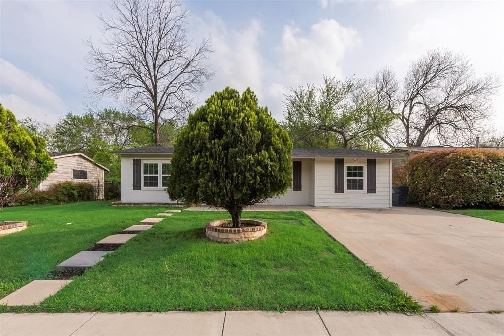 1104 Belvedere Dr - Photo 3 of 18