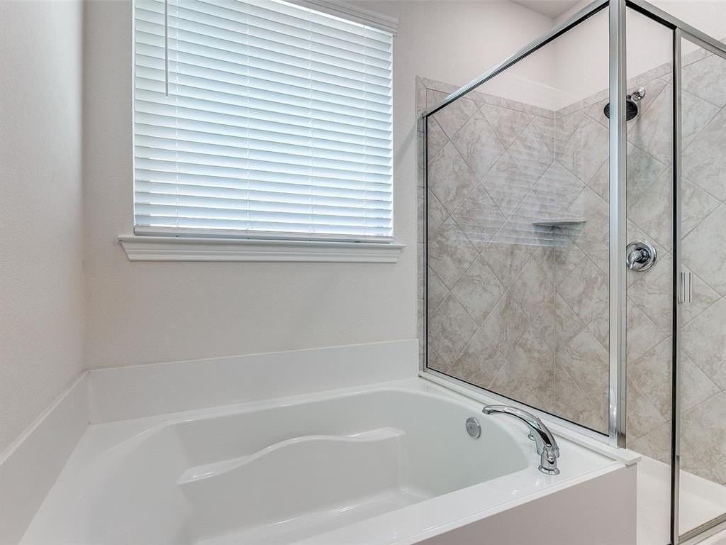 2836 Franklin Dr - Photo 5 of 25