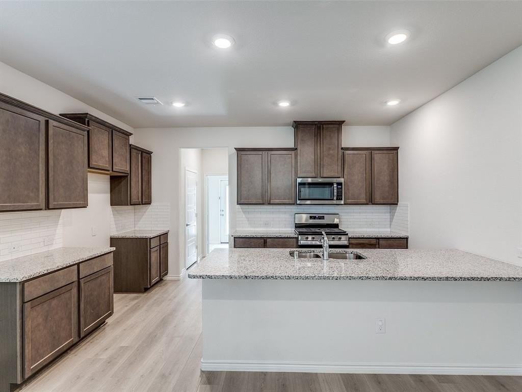 2836 Franklin Dr - Photo 6 of 25