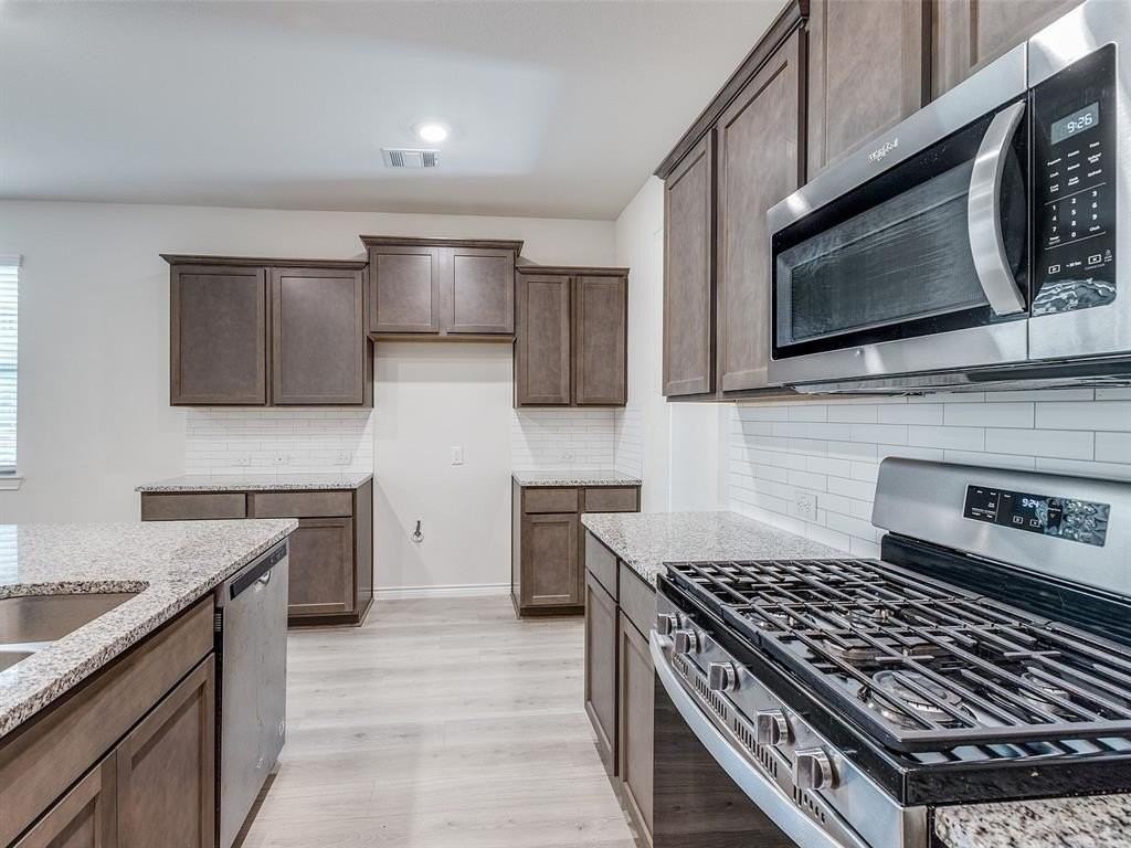 2836 Franklin Dr - Photo 7 of 25