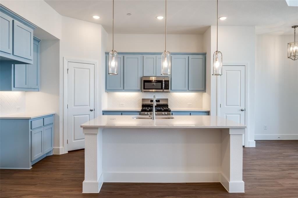 3707 Queen Rd - Photo 4 of 13