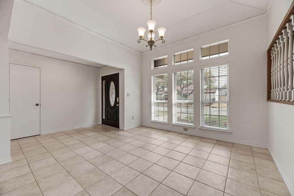 6943 Mill Falls Dr - Photo 3 of 19