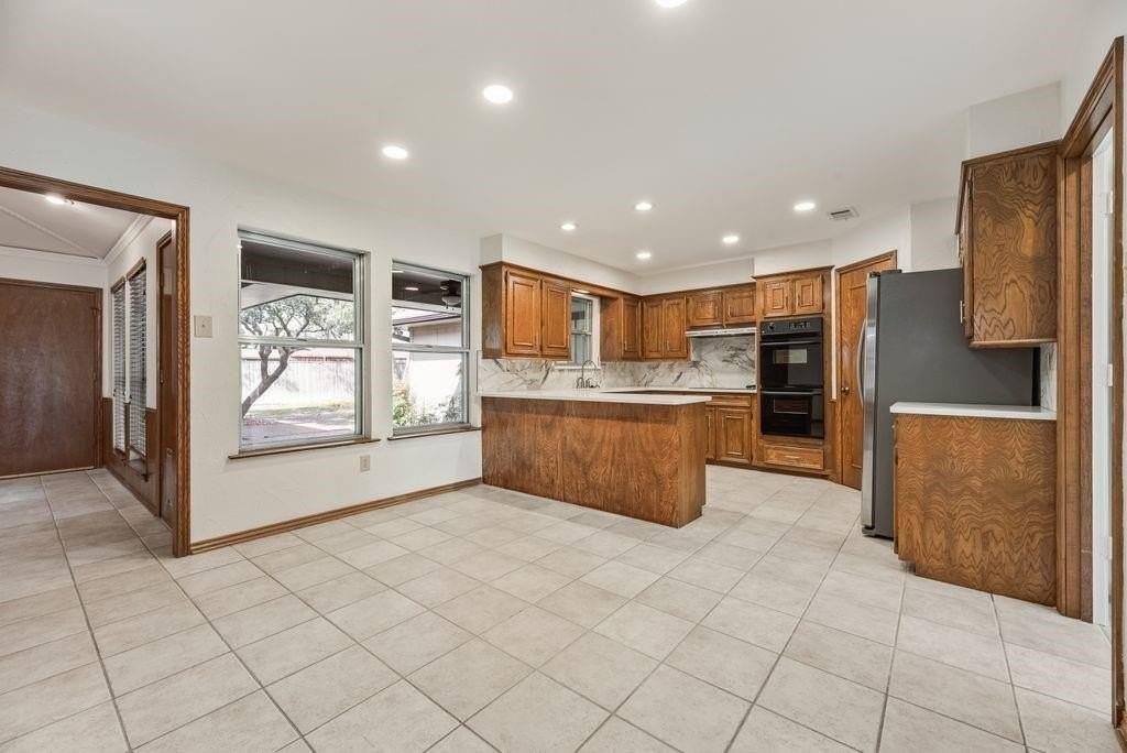 6943 Mill Falls Dr - Photo 7 of 19