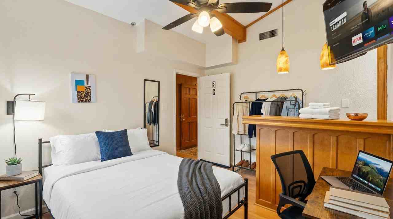 Bellemead Dr - Photo 7 of 16