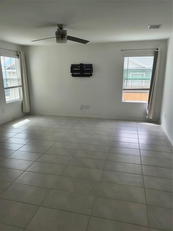 2636 Kingsman Dr - Photo 2 of 3