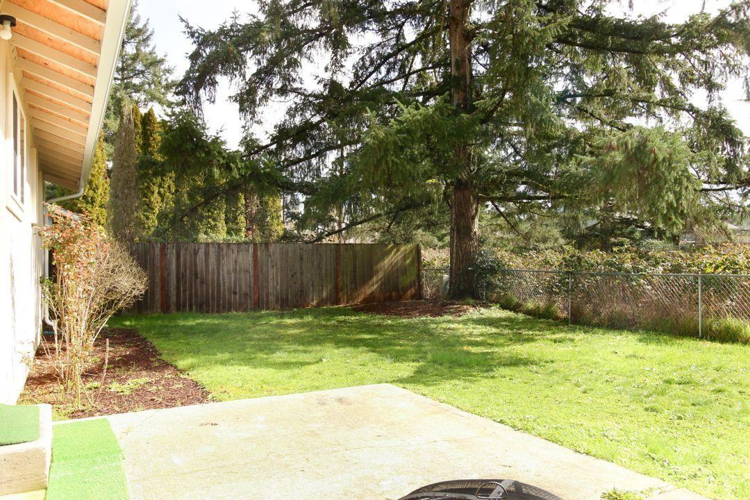 130th Street Ct S - Photo 2 of 14