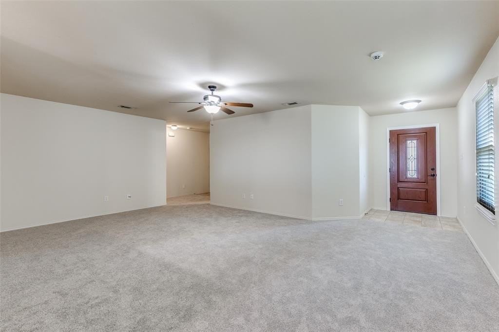 16333 Severn Ln - Photo 2 of 13