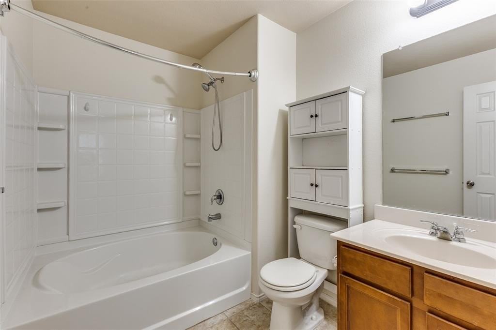 16333 Severn Ln - Photo 6 of 13