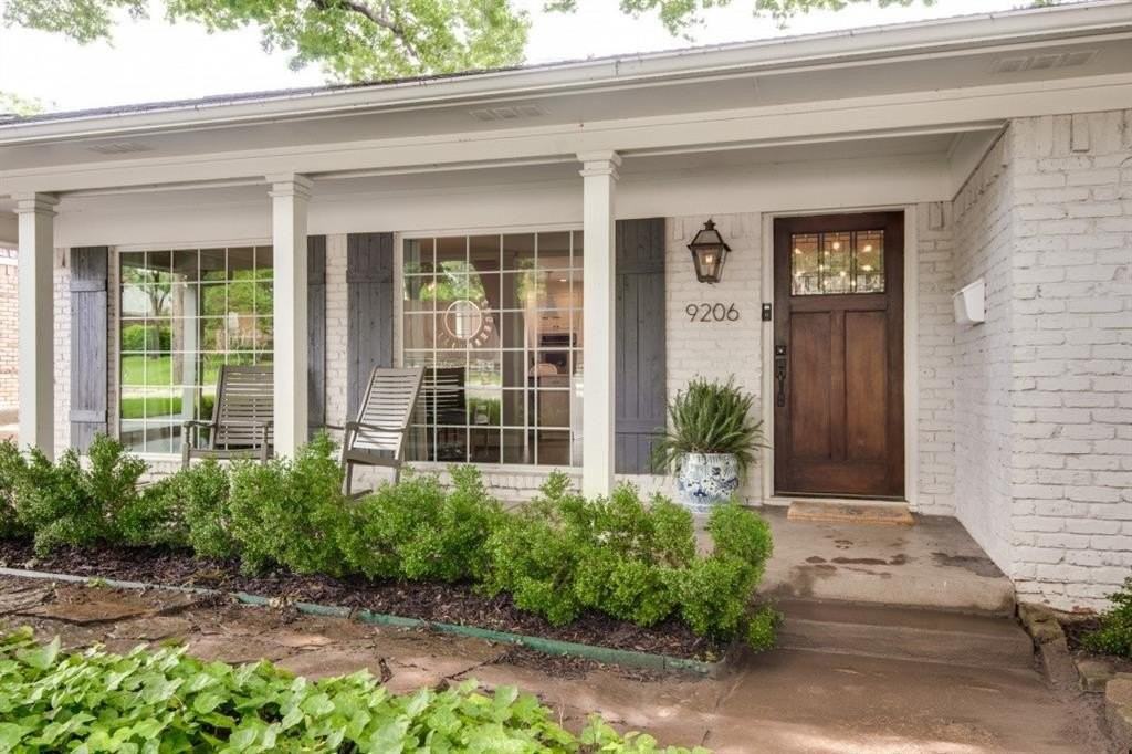 9206 Northpoint Dr - Photo 2 of 24