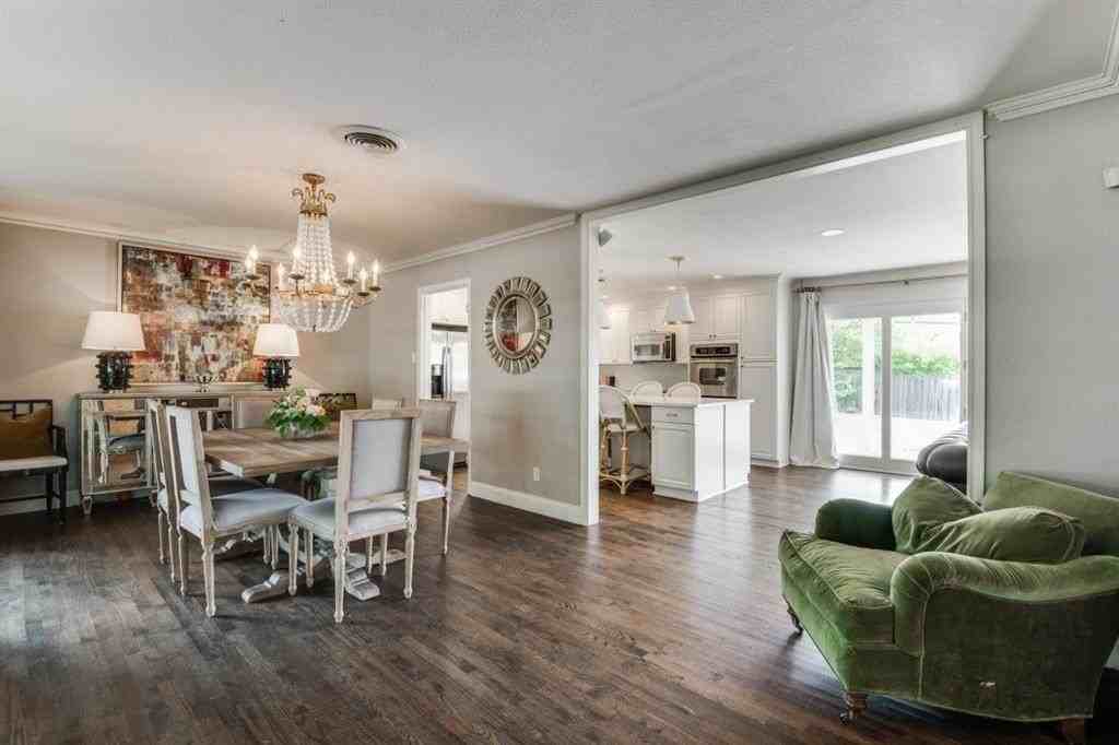 9206 Northpoint Dr - Photo 5 of 24