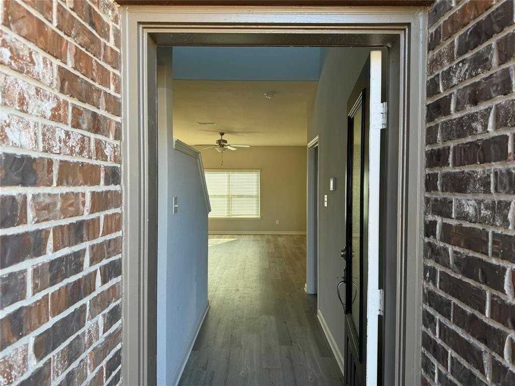 213 Emma Dr - Photo 3 of 17