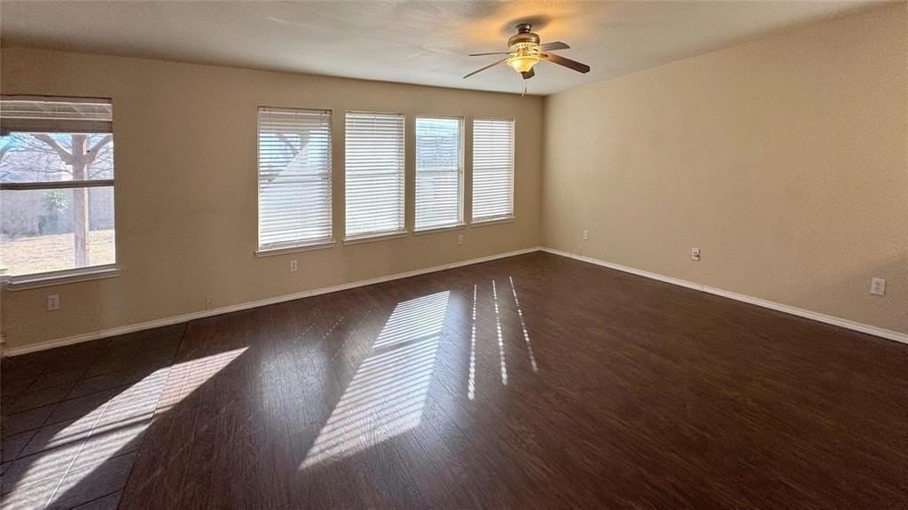 3505 Truman St - Photo 4 of 18