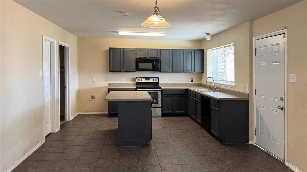 3505 Truman St - Photo 6 of 18