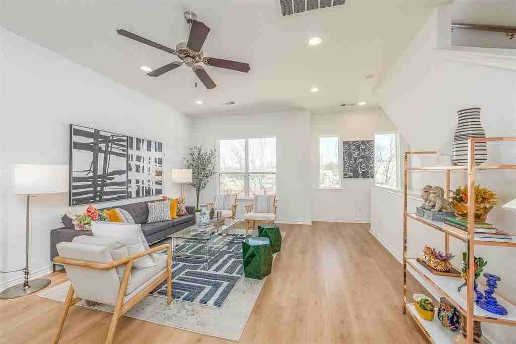 2828 Addison Park Ln - Photo 7 of 26