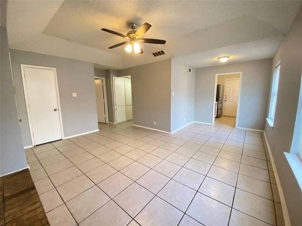 1730 Justin Lyn St - Photo 6 of 15