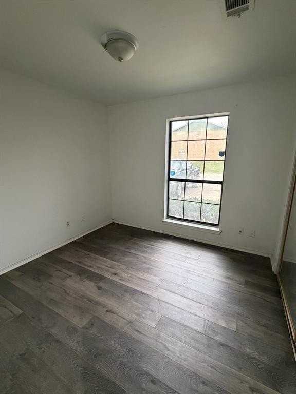 5901 Lake Hubbard Pkwy - Photo 2 of 5