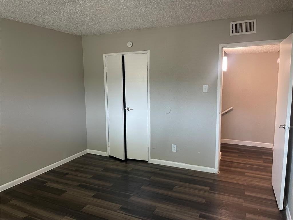 3300 Edgewood Dr - Photo 5 of 12