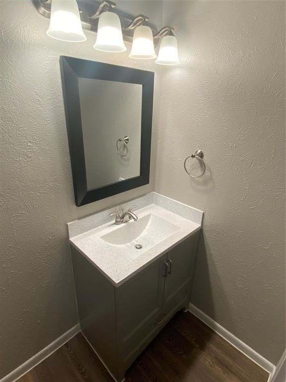 3300 Edgewood Dr - Photo 6 of 12