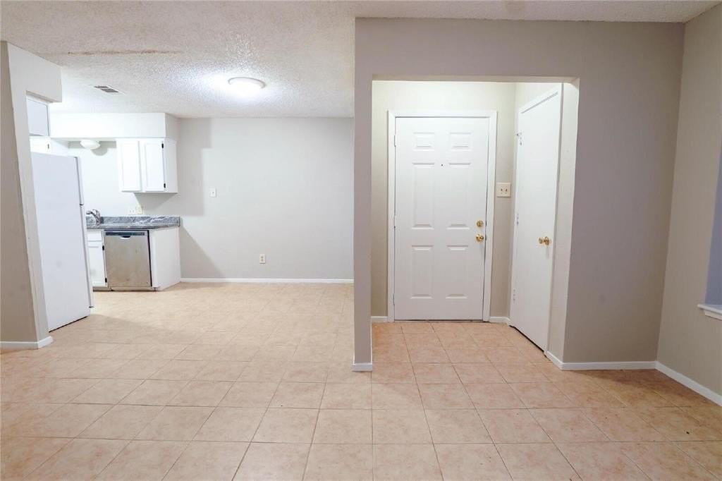 503 Crowley Rd - Photo 2 of 13