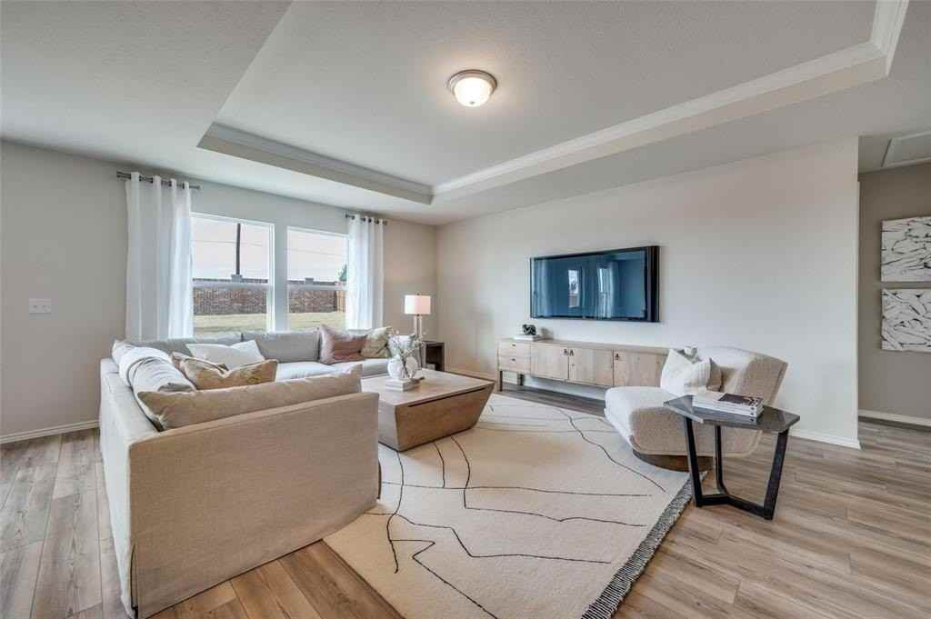 5530 Agalinis Ave - Photo 4 of 12