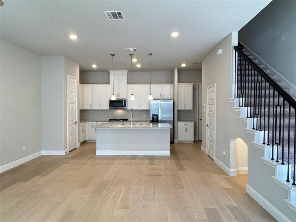 4425 Benton Ln - Photo 3 of 21