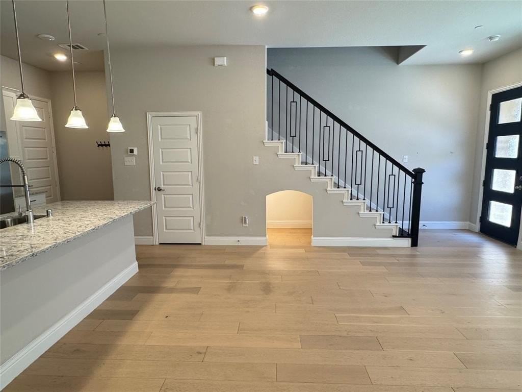 4425 Benton Ln - Photo 5 of 21