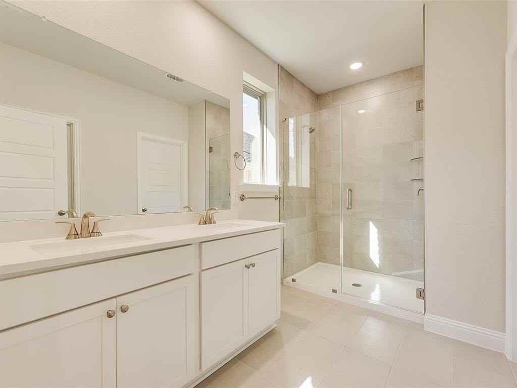 3249 Cross Shore Dr - Photo 7 of 15