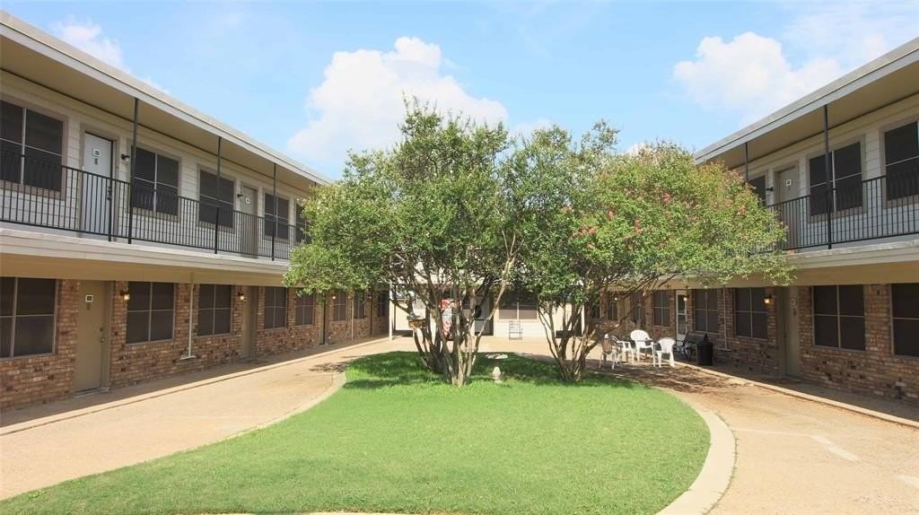 101 Westcourt Dr - Photo 2 of 12