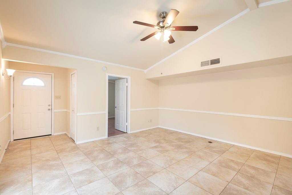 4514 Carr St - Photo 3 of 25