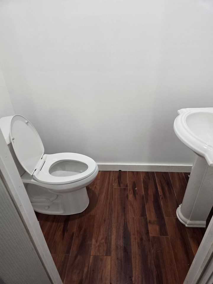 145 Delaware St - Photo 5 of 6