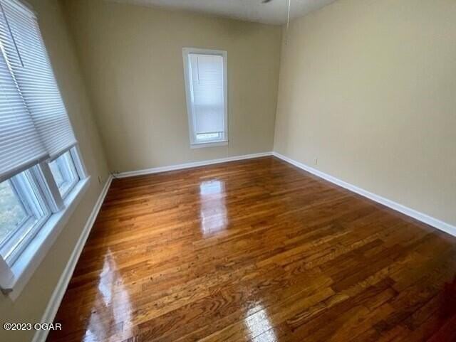 2311 Murphy Ave - Photo 2 of 8