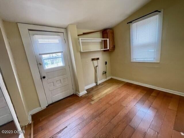 2311 Murphy Ave - Photo 7 of 8