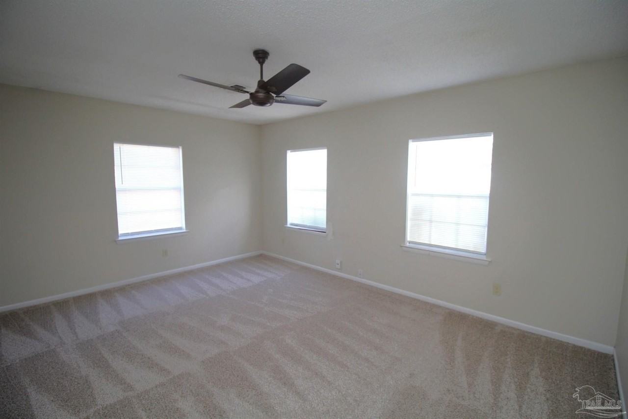 3219 Fresno Ave - Photo 3 of 17