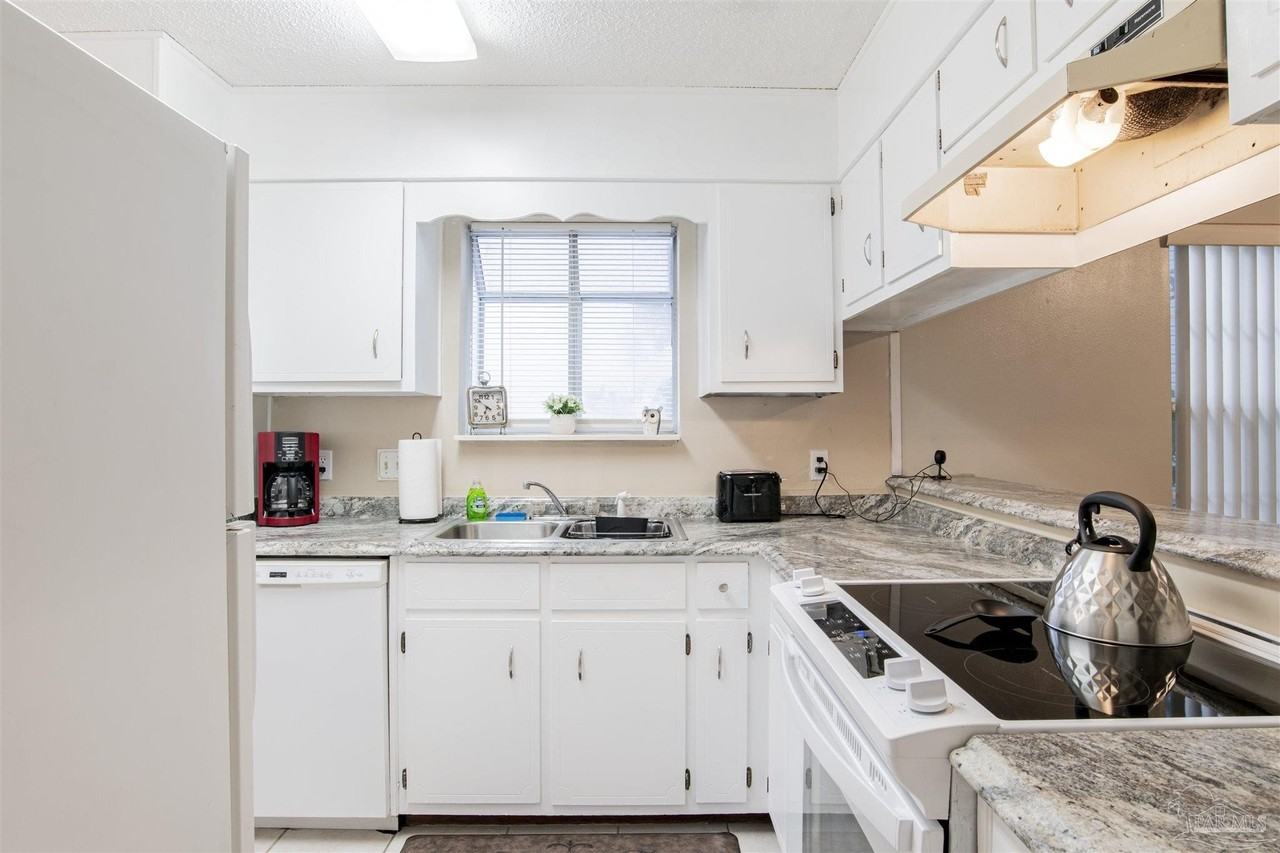 2813 Langley Ave Unit C105 - Photo 7 of 21