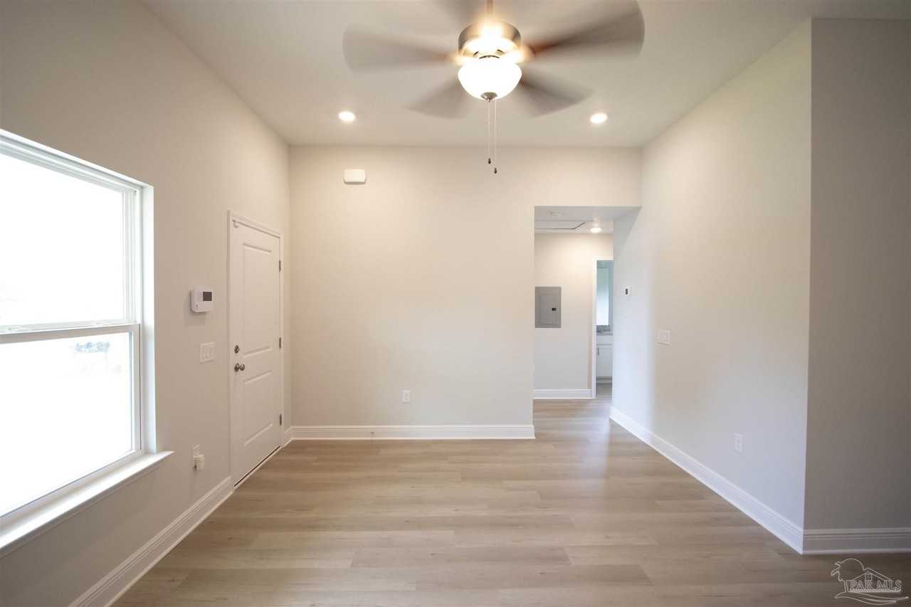 6910 Sea Turtle Cir - Photo 5 of 34