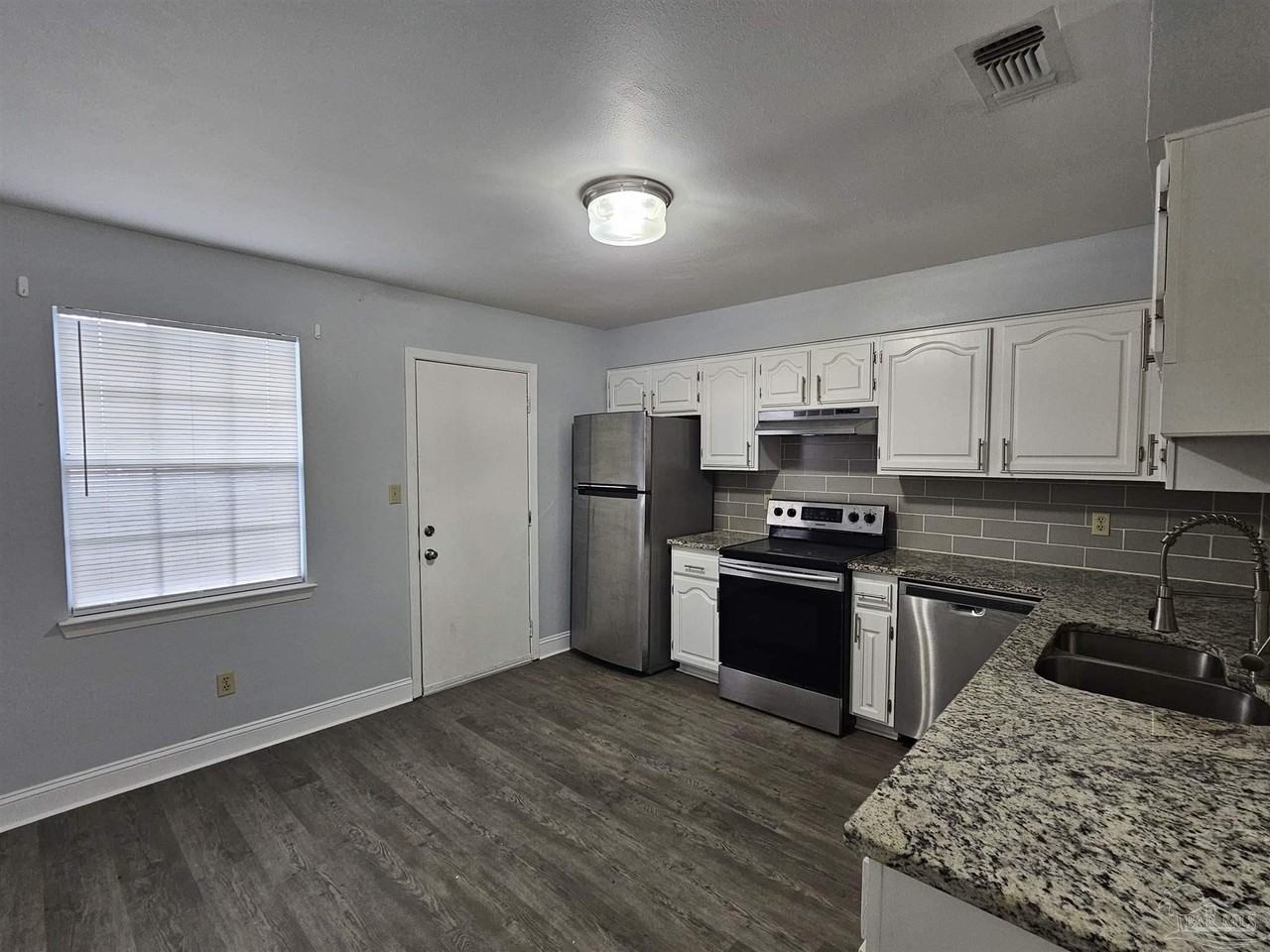 6206 Woodward Ln - Photo 7 of 18