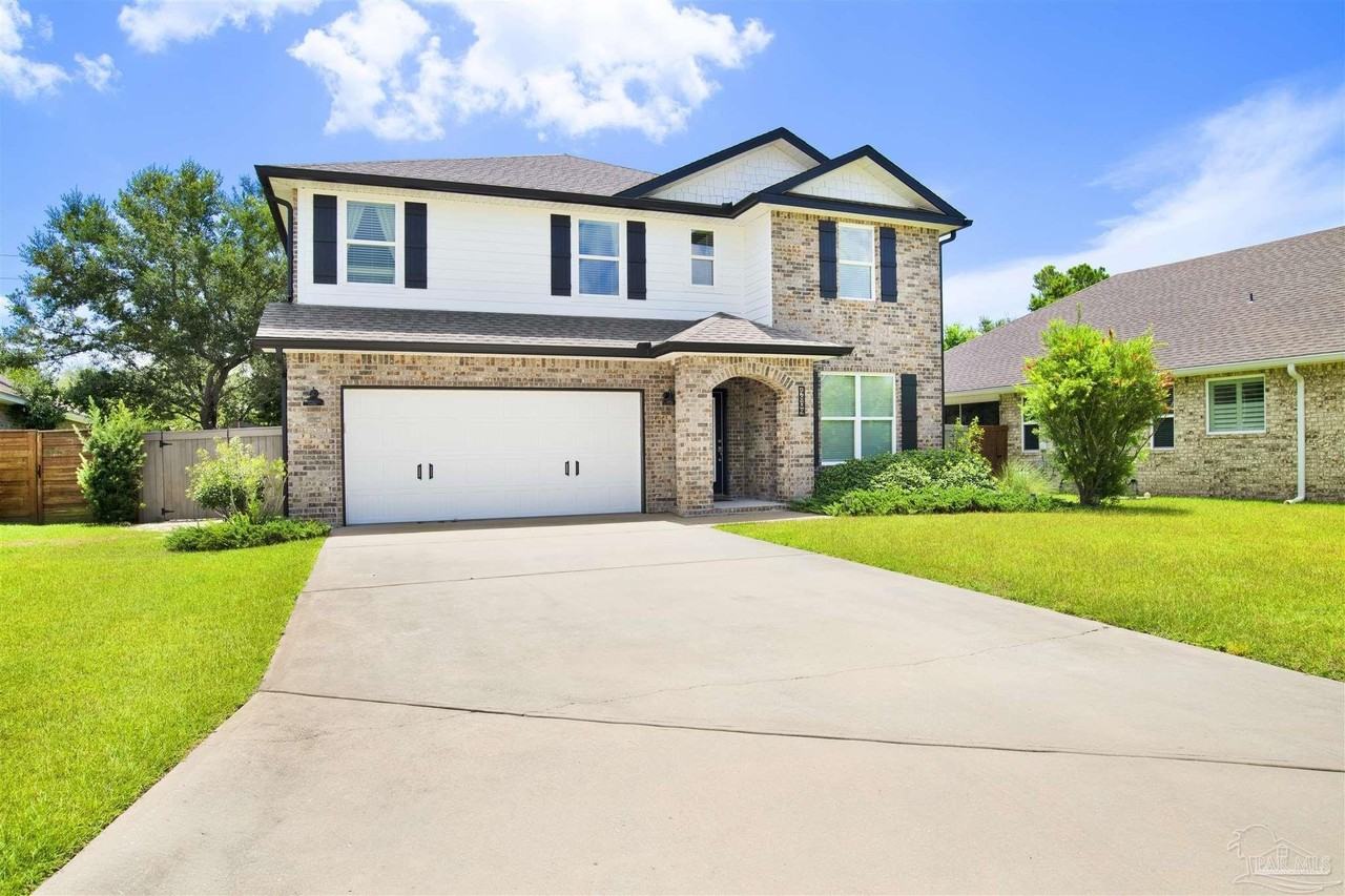 4809 Fish Hawk Ct - Photo 3 of 32