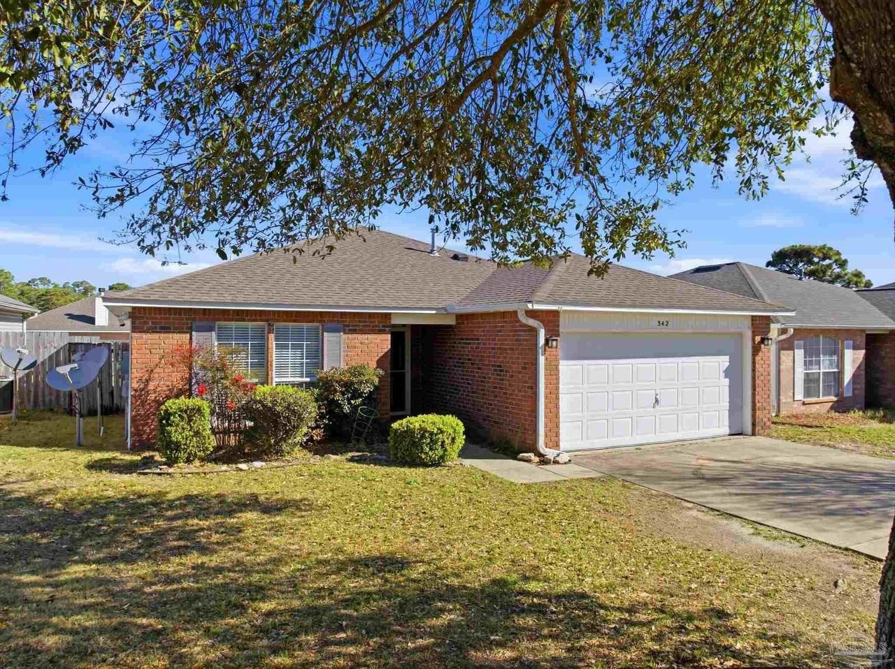 342 Mizzen Ln - Photo 2 of 35