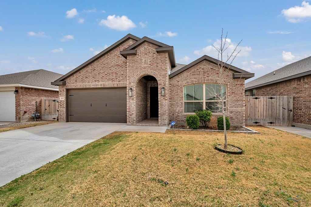 3107 Mearns Ct - Photo 6 of 35