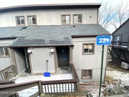 featured image of 221 Cross Country Ln