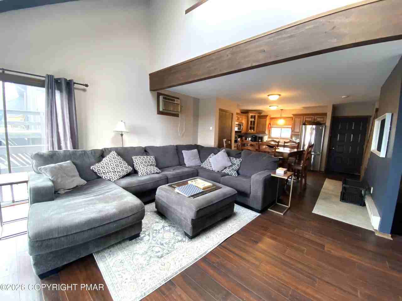 221 Cross Country Ln - Photo 7 of 35