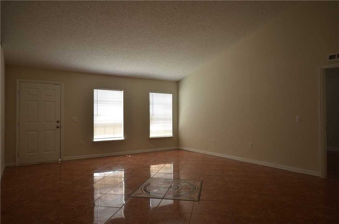 8846 104th Ave - Photo 3 of 8