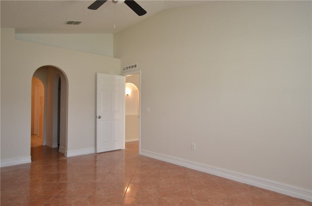 8846 104th Ave - Photo 7 of 8