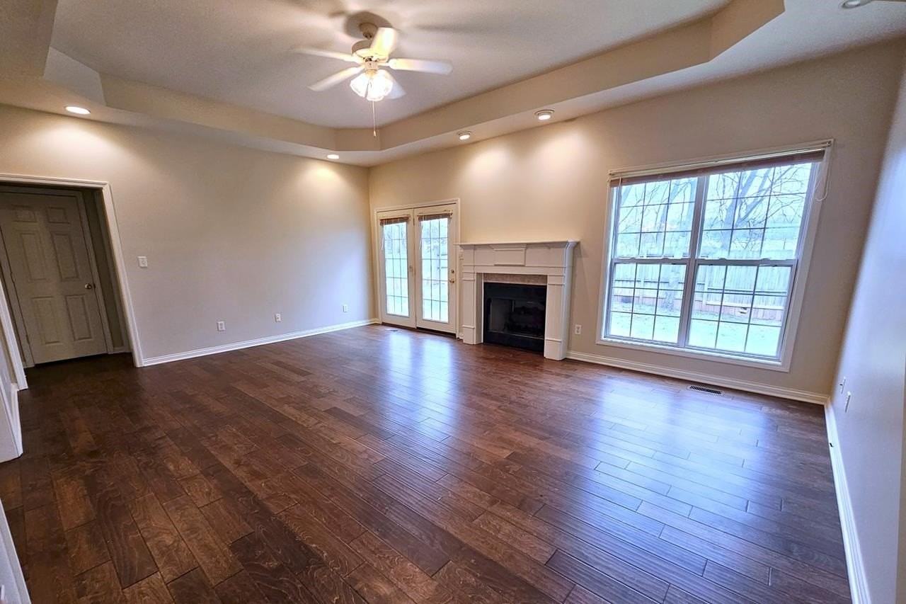 1370 Trillium Ln - Photo 2 of 7